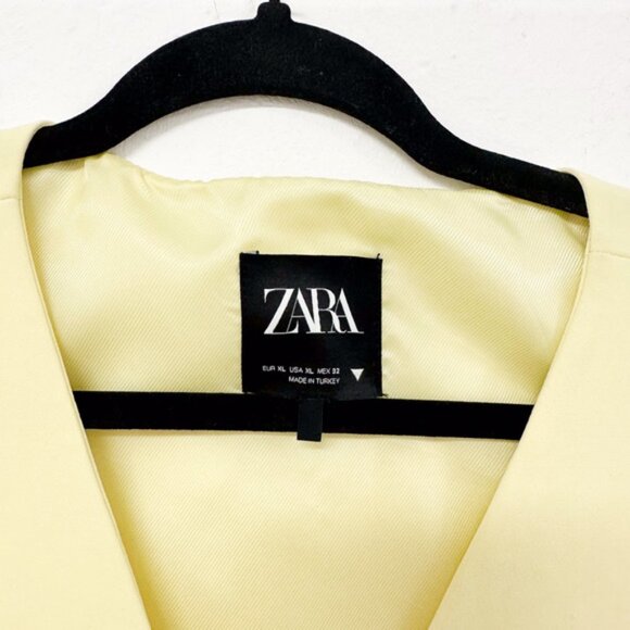 Zara Fitted Yellow Vest - Picture 3 of 5